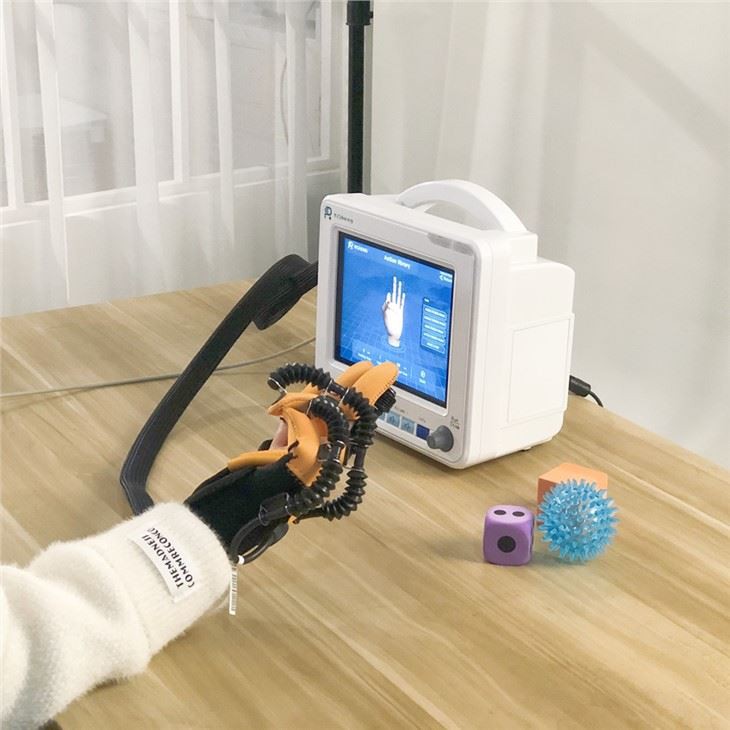 Hemiplēģijas rehabilitācijas roku terapijas cimds