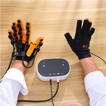 Insulta atjaunošanas rokas robotu rehabilitācijas ierīce