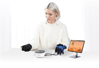 Robotu roku rehabilitācijas cimds